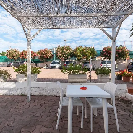 Stunning In With Beach Nearby Апартаменты Лоано